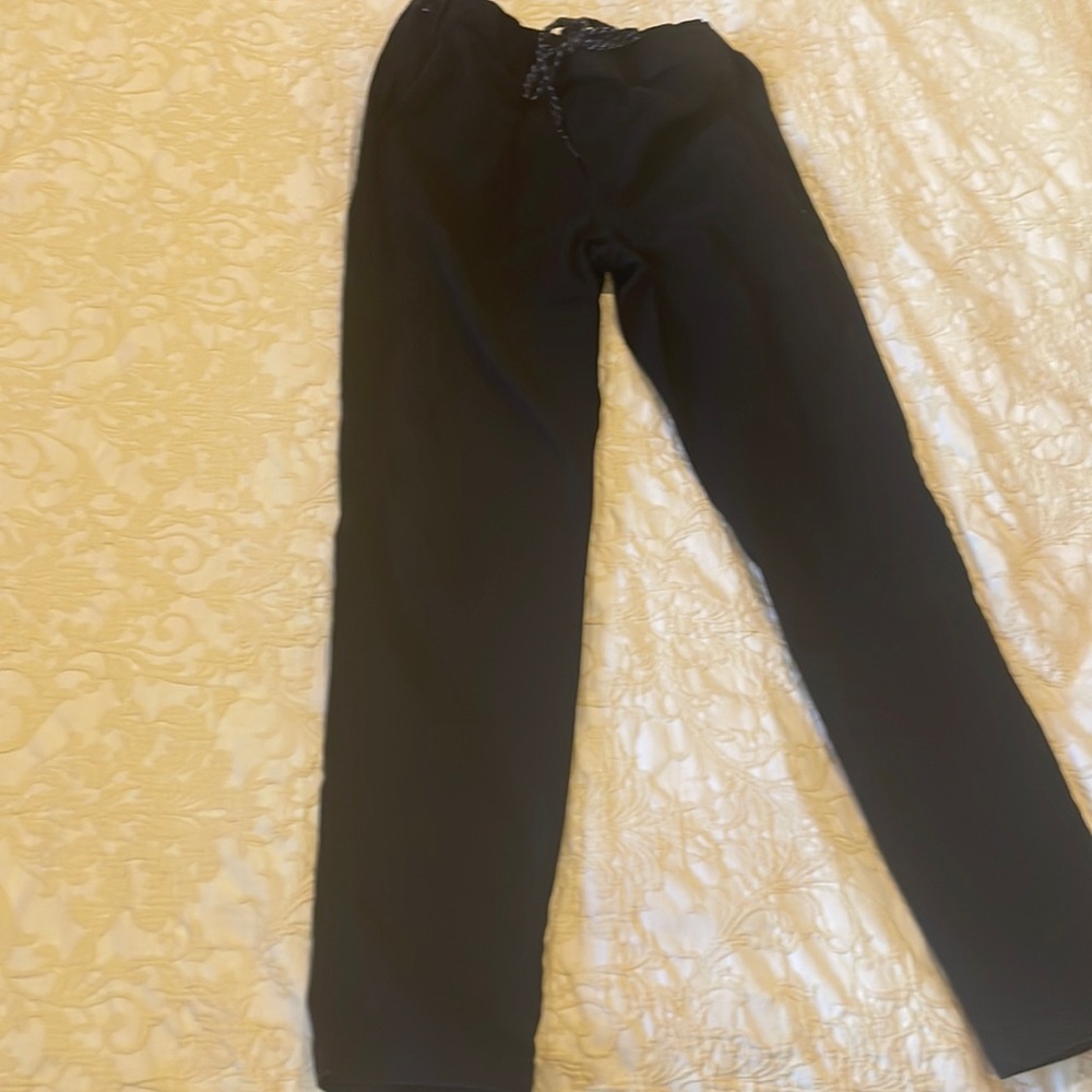 Men's Black elastic waist with tie.